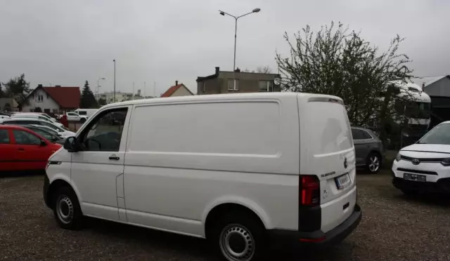VOLKSWAGEN TRANSPORTER 
