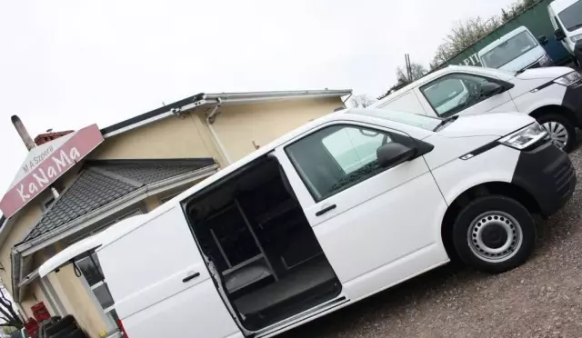 VOLKSWAGEN TRANSPORTER 