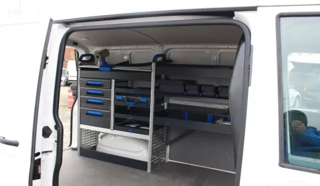 VOLKSWAGEN TRANSPORTER 