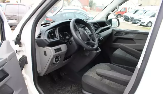VOLKSWAGEN TRANSPORTER 
