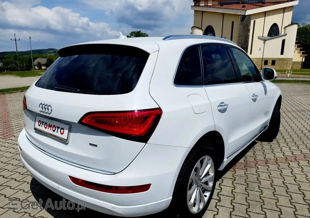 AUDI Q5 