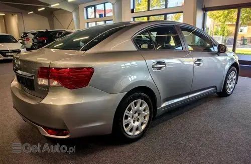 TOYOTA Avensis 