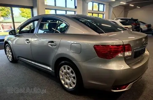 TOYOTA Avensis 