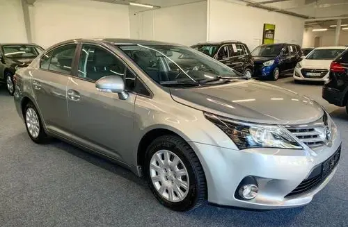 TOYOTA Avensis 
