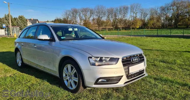 AUDI A4 