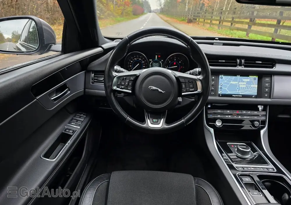 JAGUAR XF 2.0 i4D AWD R-Sport