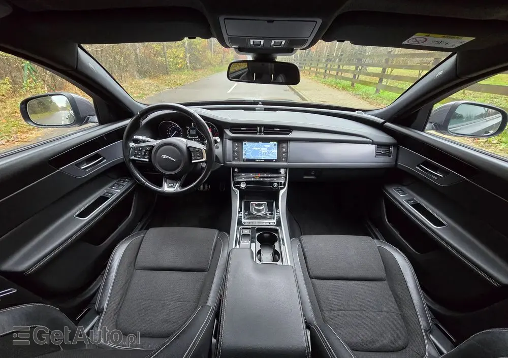 JAGUAR XF 2.0 i4D AWD R-Sport