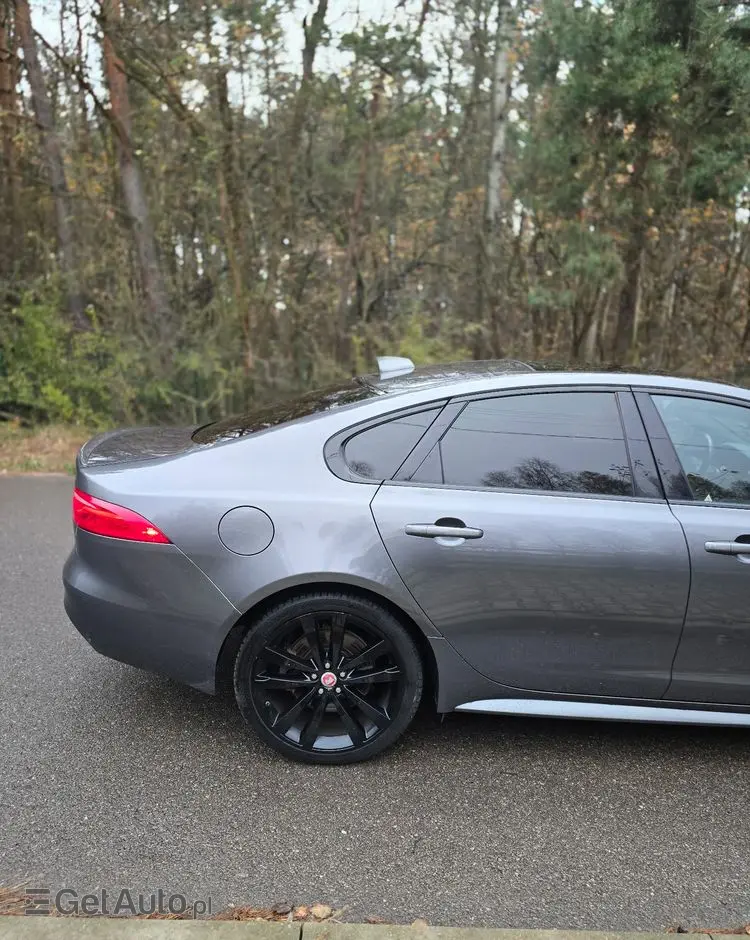 JAGUAR XF 2.0 i4D AWD R-Sport