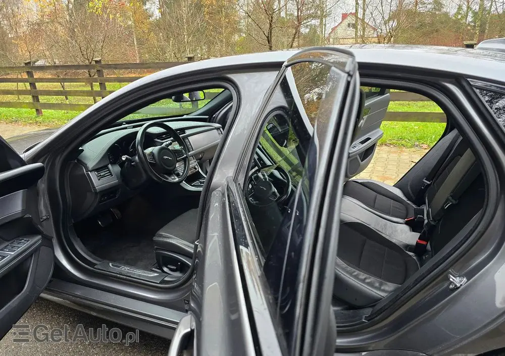 JAGUAR XF 2.0 i4D AWD R-Sport
