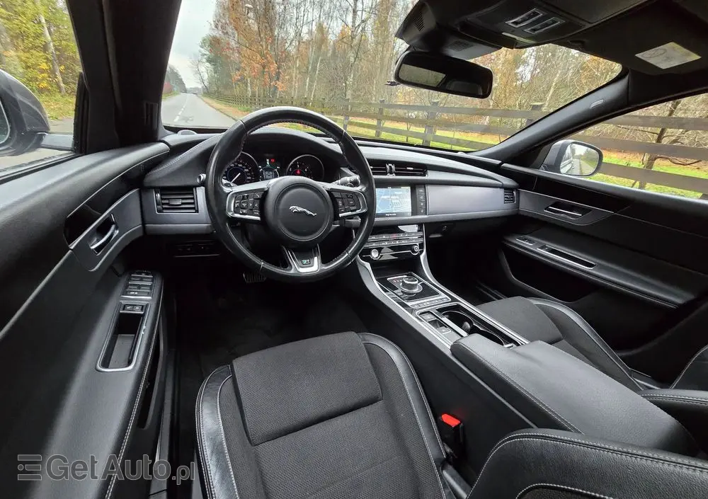 JAGUAR XF 2.0 i4D AWD R-Sport