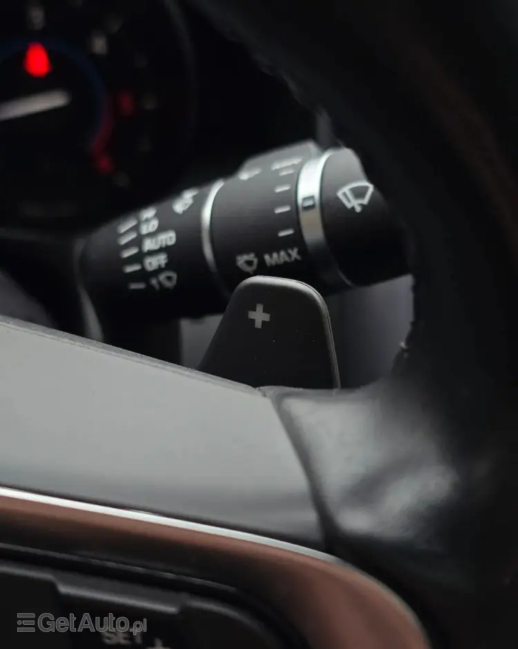 JAGUAR XF 2.0 i4D AWD R-Sport