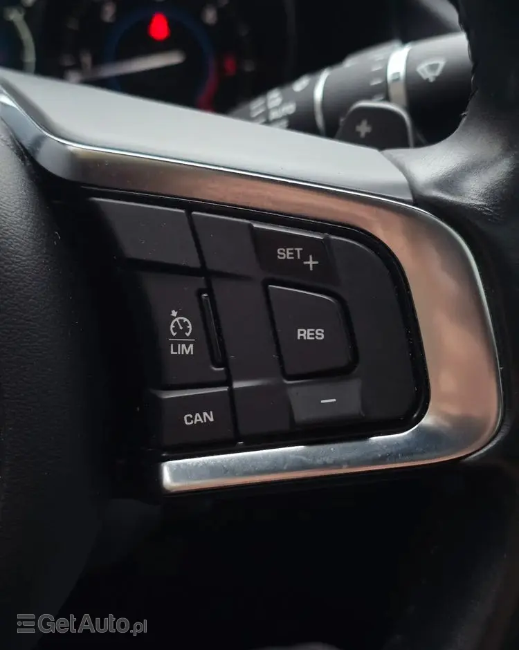 JAGUAR XF 2.0 i4D AWD R-Sport