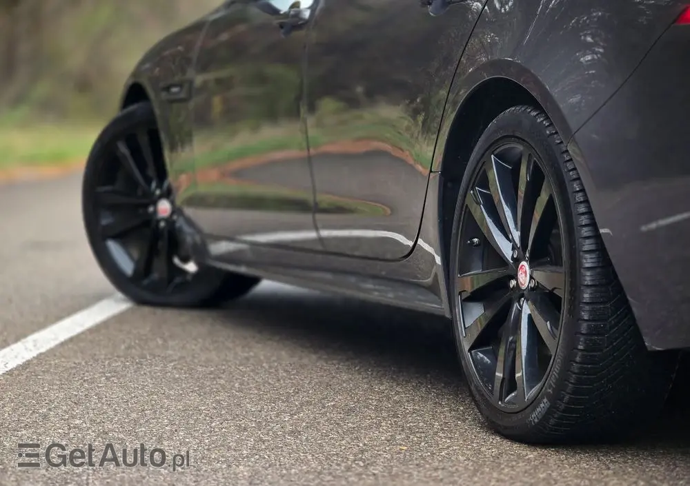 JAGUAR XF 2.0 i4D AWD R-Sport