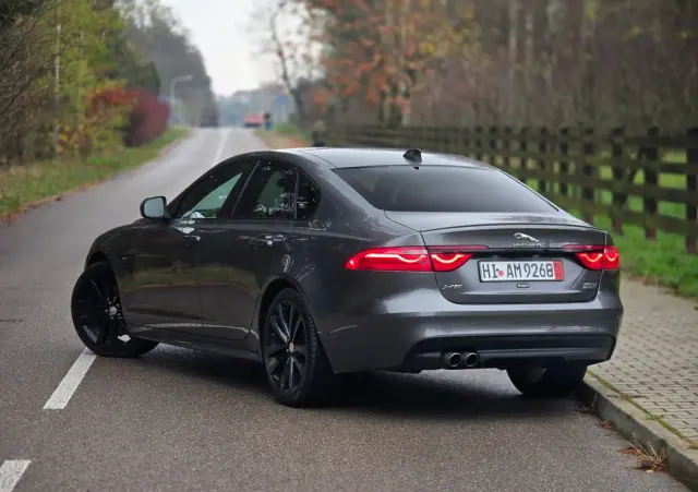 JAGUAR XF 2.0 i4D AWD R-Sport