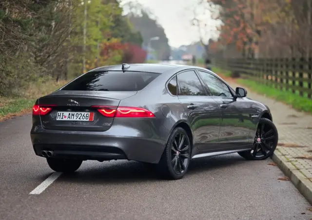 JAGUAR XF 2.0 i4D AWD R-Sport