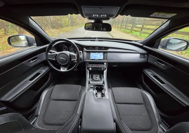 JAGUAR XF 2.0 i4D AWD R-Sport