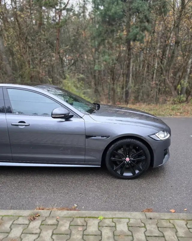 JAGUAR XF 2.0 i4D AWD R-Sport