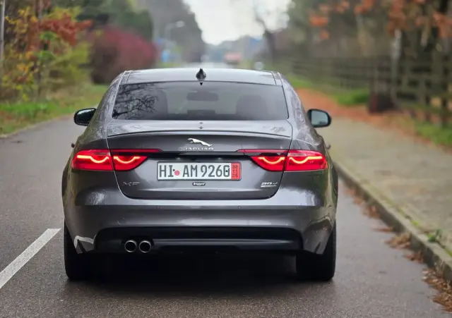 JAGUAR XF 2.0 i4D AWD R-Sport