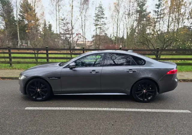JAGUAR XF 2.0 i4D AWD R-Sport