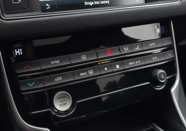 JAGUAR XF 2.0 i4D AWD R-Sport