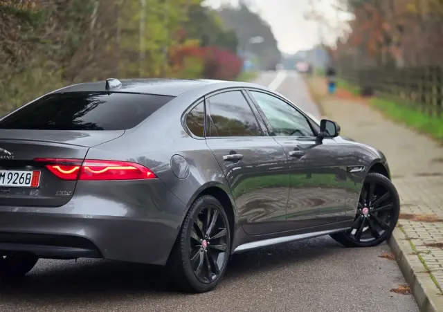 JAGUAR XF 2.0 i4D AWD R-Sport