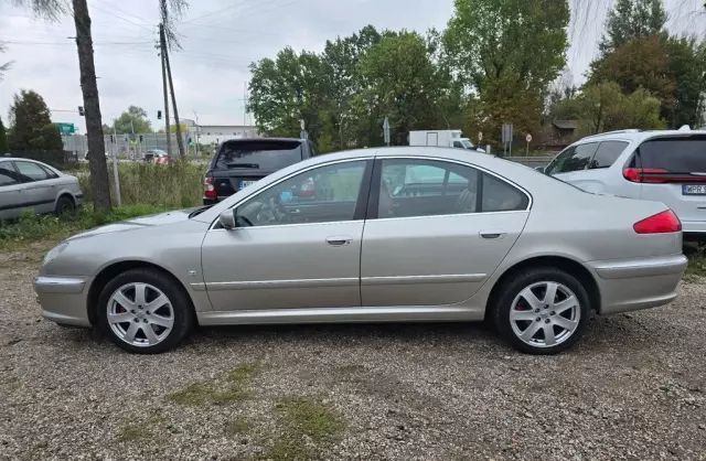 PEUGEOT 607 