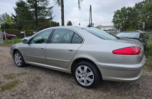 PEUGEOT 607 