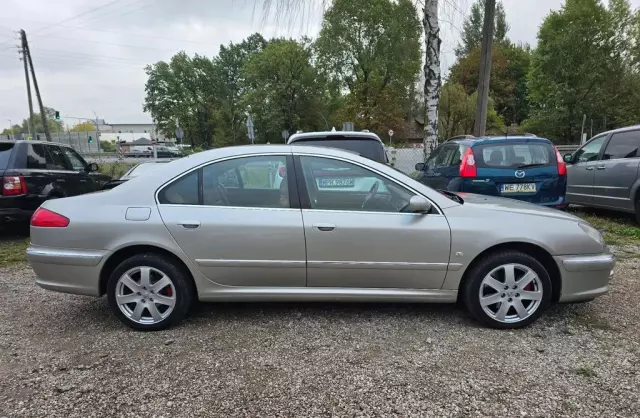 PEUGEOT 607 