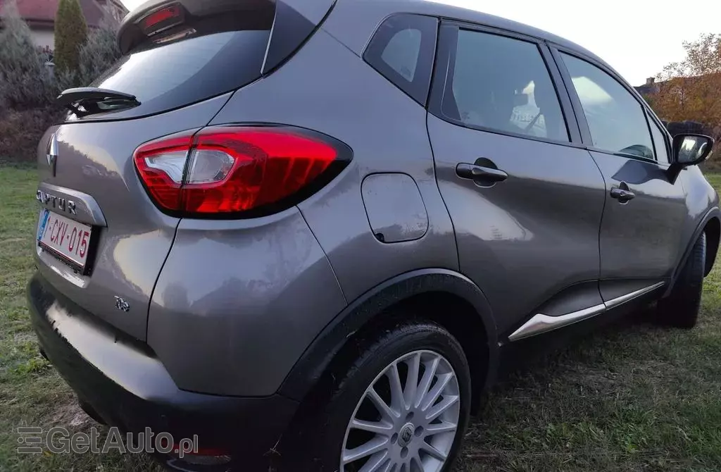 RENAULT Captur 