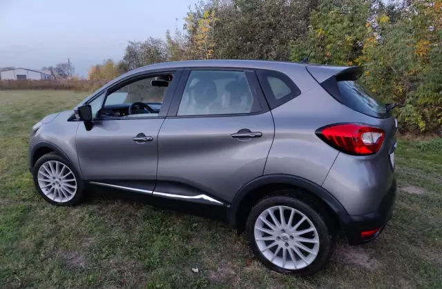 RENAULT Captur 