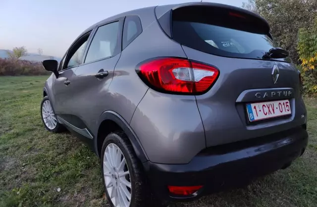 RENAULT Captur 