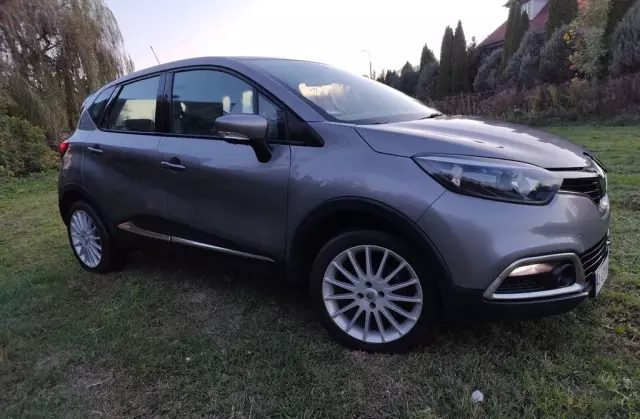 RENAULT Captur 