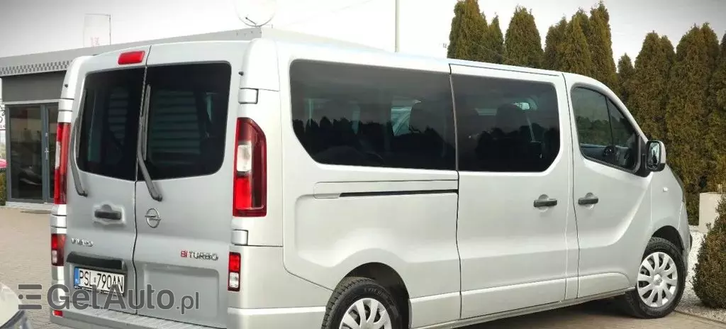 OPEL Vivaro 