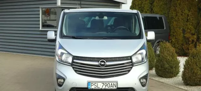 OPEL Vivaro 