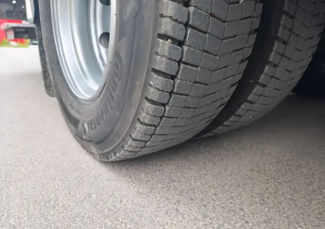 RENAULT GAMA D 14.210  chłodnia izoterma 16 palet poduszka 