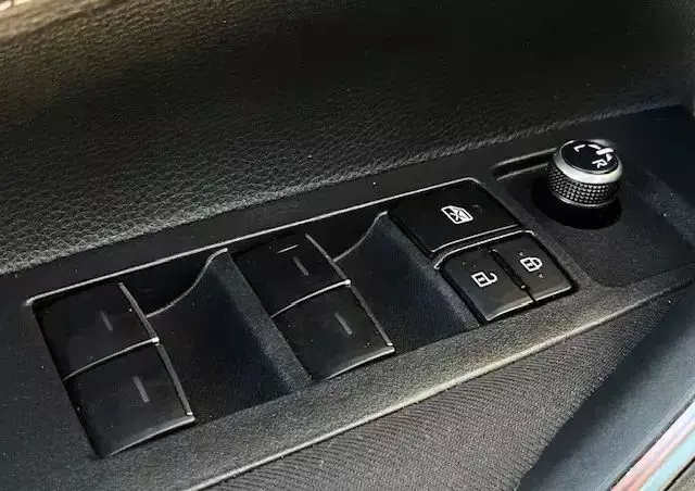 TOYOTA Corolla 1.8 Hybrid Comfort