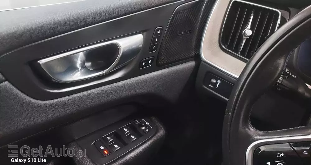 VOLVO XC 60 B4 B Geartronic Inscription