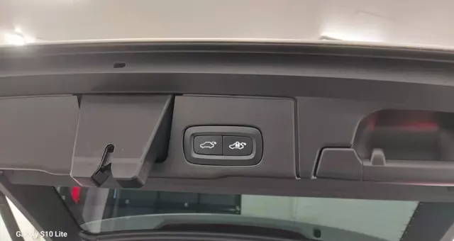 VOLVO XC 60 B4 B Geartronic Inscription