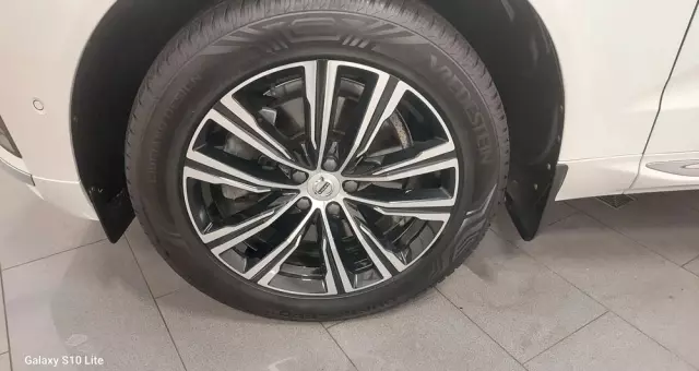 VOLVO XC 60 B4 B Geartronic Inscription