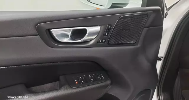 VOLVO XC 60 B4 B Geartronic Inscription