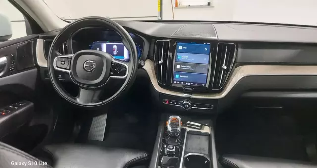 VOLVO XC 60 B4 B Geartronic Inscription