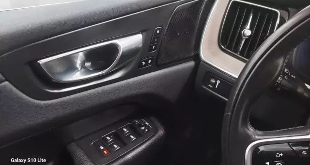 VOLVO XC 60 B4 B Geartronic Inscription