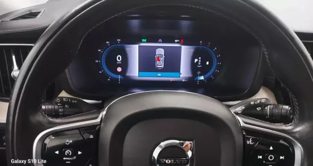 VOLVO XC 60 B4 B Geartronic Inscription