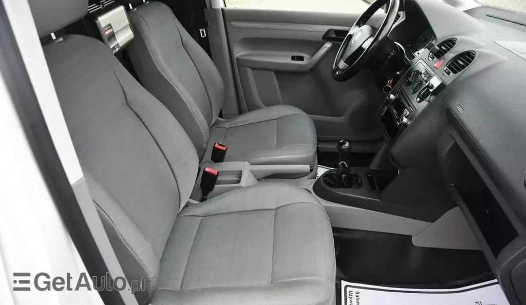 VOLKSWAGEN Caddy 