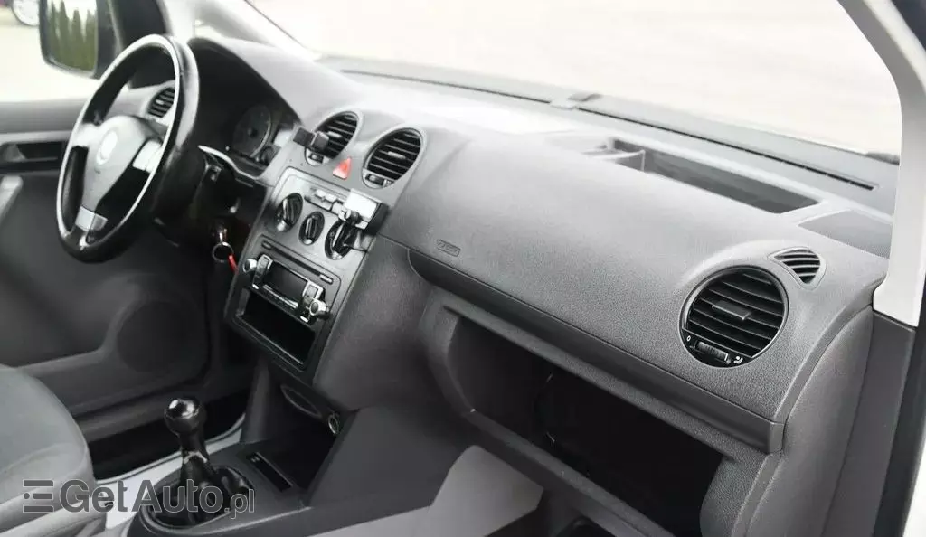 VOLKSWAGEN Caddy 