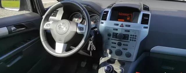 OPEL Zafira 