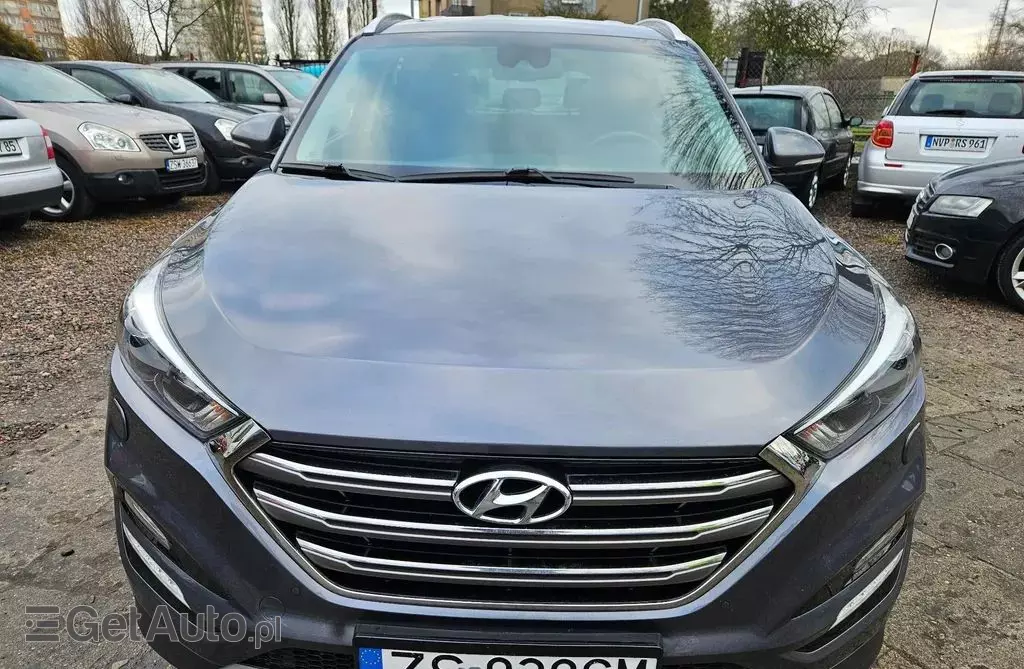HYUNDAI Tucson 