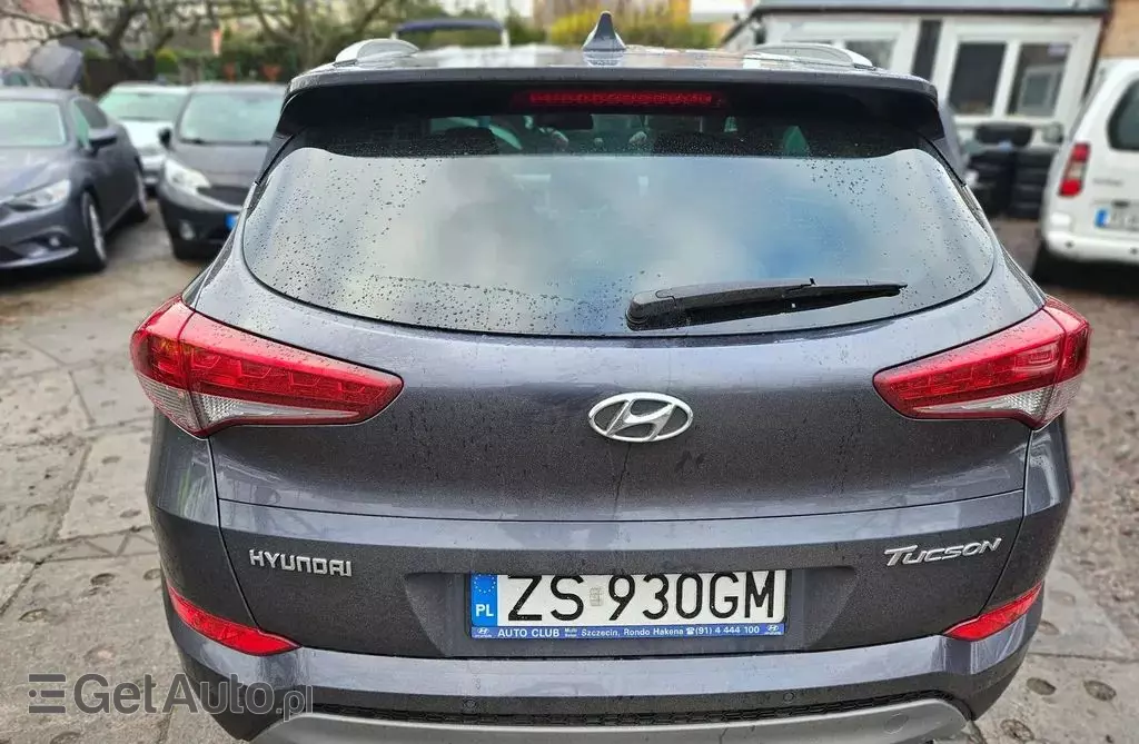 HYUNDAI Tucson 