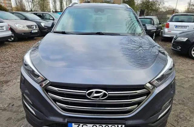 HYUNDAI Tucson 