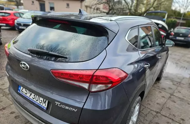 HYUNDAI Tucson 